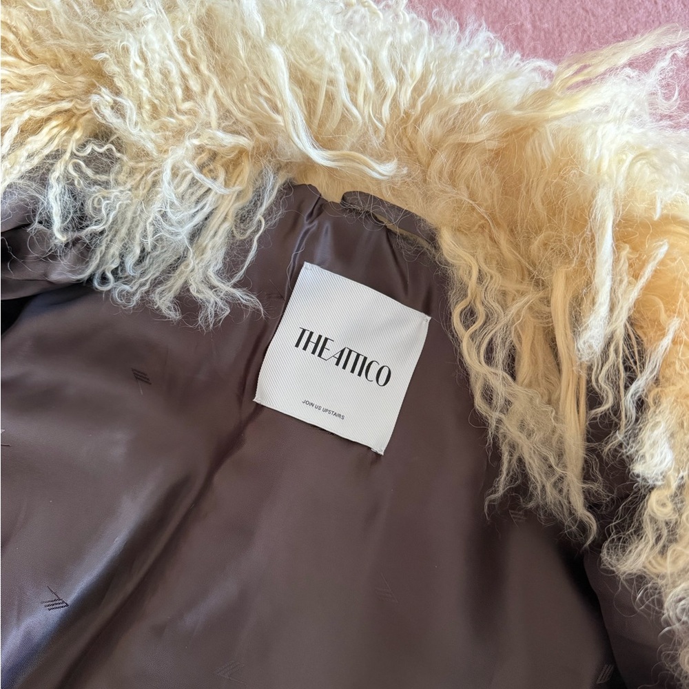 The Attico Cropped Shearling Jacket (36) - Picture 7 of 15